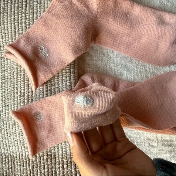 2 pairs of Alo
Socks - Picture 2 of 3